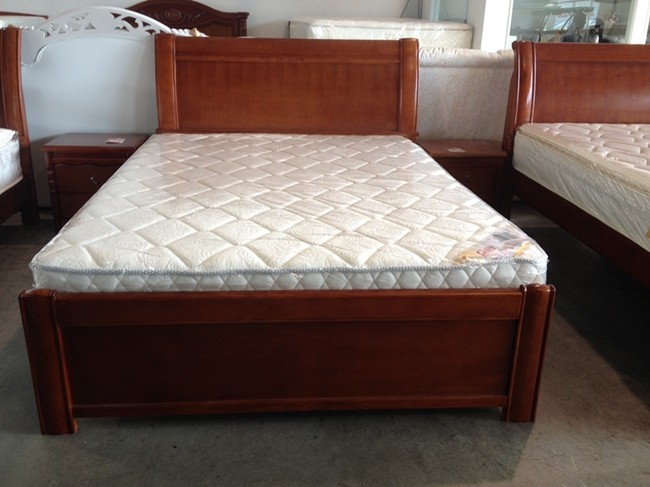 Solid Wood King Size Bed (K219)